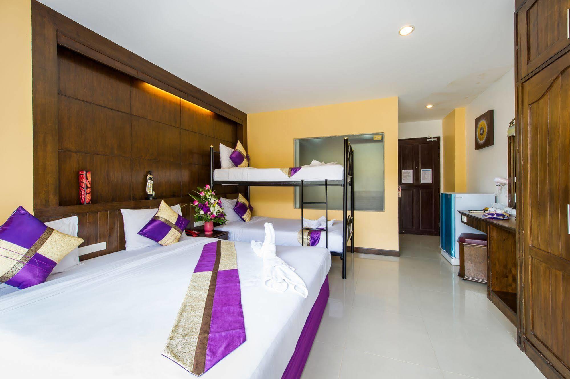 Thai Siam Patong Exterior photo